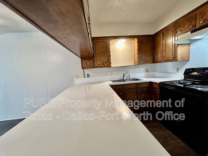 Apartment for rent at 409 Cousins Lane A, Arlington, TX 76012
