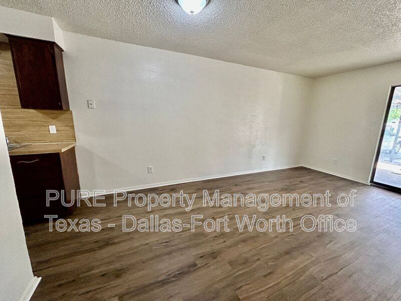 Townhouse for rent at 1126 Highbush Dr, Fort Worth, TX 76126
