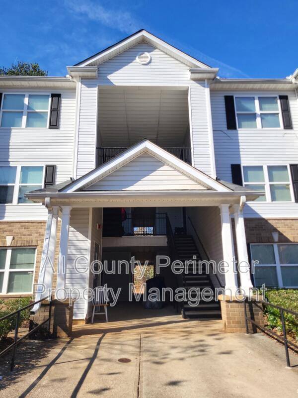 Apartment for rent at 2102 Fairington Ridge Circle, Lithonia, GA 30038