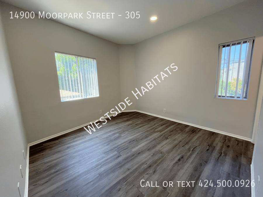 Apartment for rent at 14900 Moorpark St #305, Sherman Oaks, CA 91403
