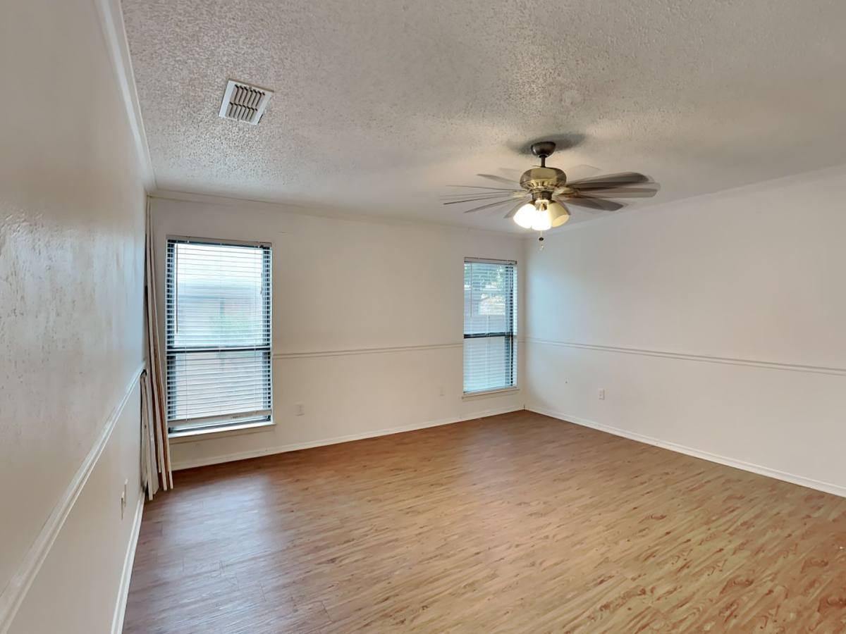 House for rent at 3033 Mossy Oak Lane, Bedford, TX 76021