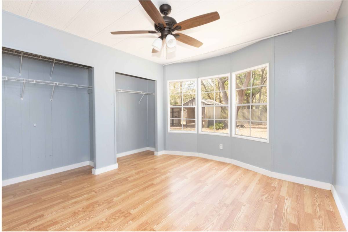 House for rent at 1824 Marion County Rd, Weirsdale, FL 32195