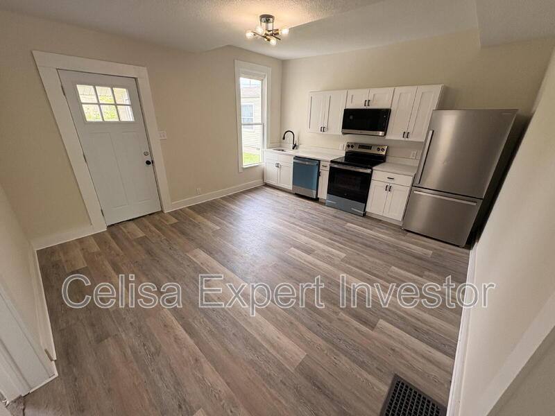 Apartment for rent at 805 Edgewater Ave, Fort Wayne, IN 46805