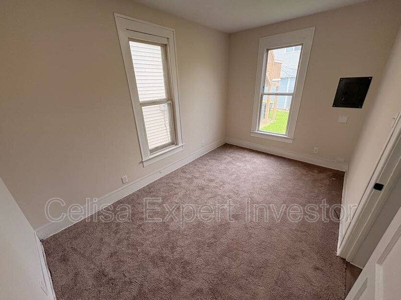 Apartment for rent at 805 Edgewater Ave, Fort Wayne, IN 46805