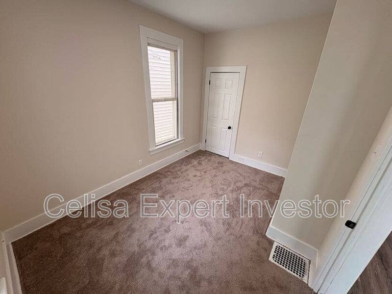 Apartment for rent at 805 Edgewater Ave, Fort Wayne, IN 46805