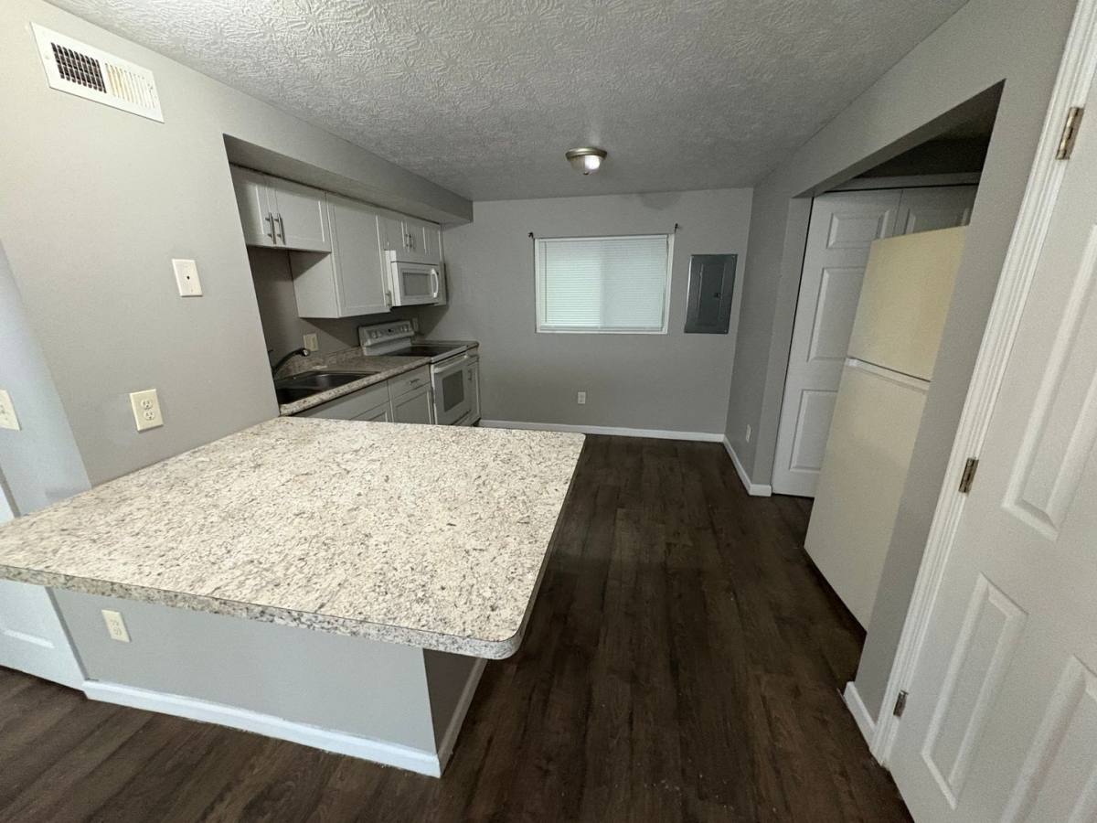 Apartment for rent at 299-321 Martha Ave, Columbus, OH 43223
