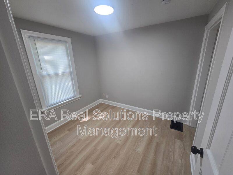 Apartment for rent at 773 Berkley Rd, Columbus, OH 43205