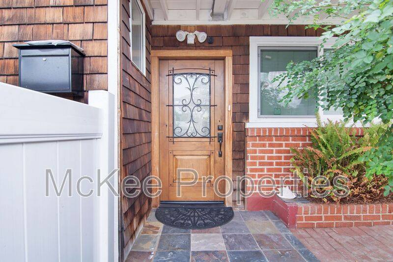 House for rent at 269 Palm Ave, Coronado, CA 92118
