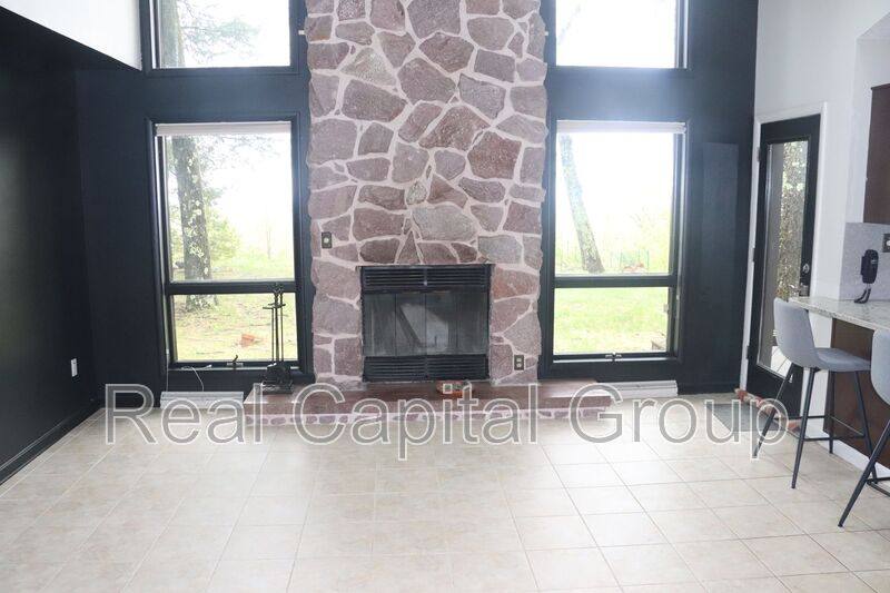 House for rent at 98 Beaver Dam Rd, Voorheesville, NY 12186