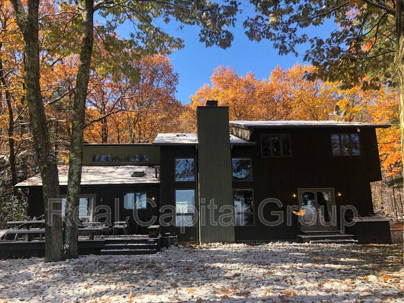 House for rent at 98 Beaver Dam Rd, Voorheesville, NY 12186