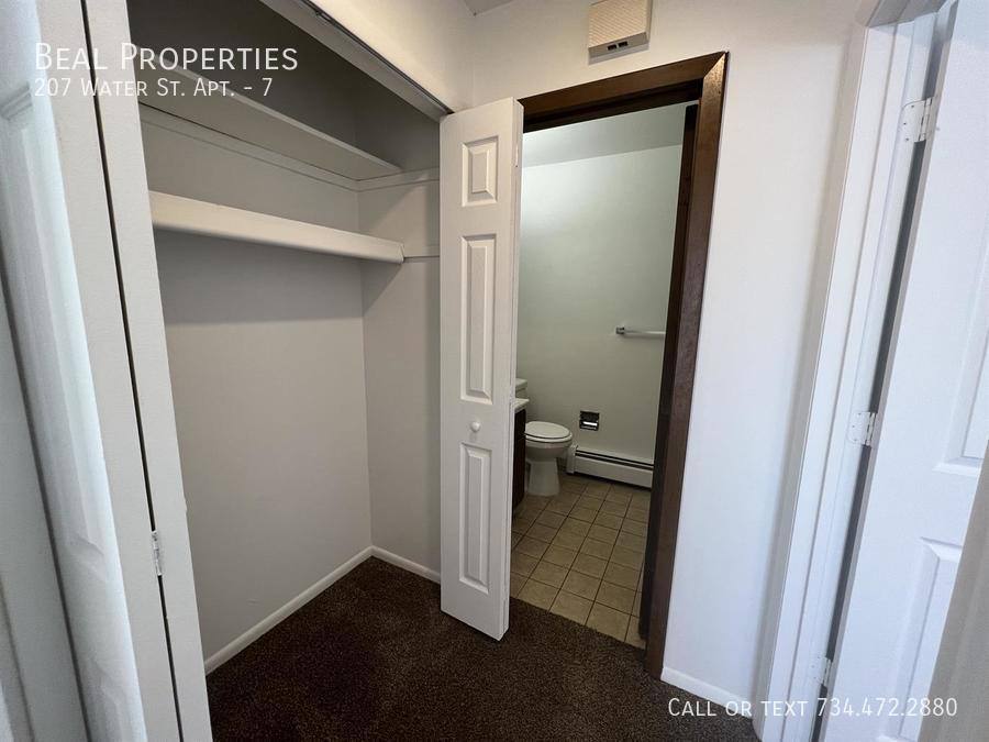 Apartment for rent at 207 Water St, Brooklyn, MI 49230