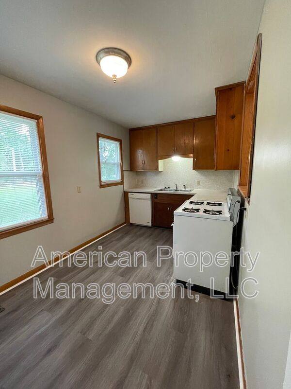 House for rent at 523 E Duncan St, Jenks, OK 74037