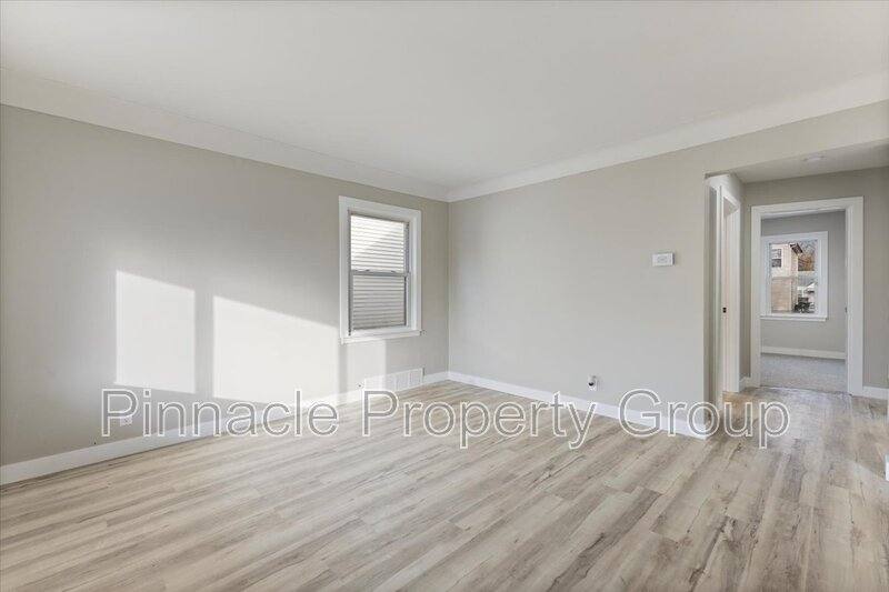 House for rent at 407 E Hayes Ave, Hazel Park, MI 48030