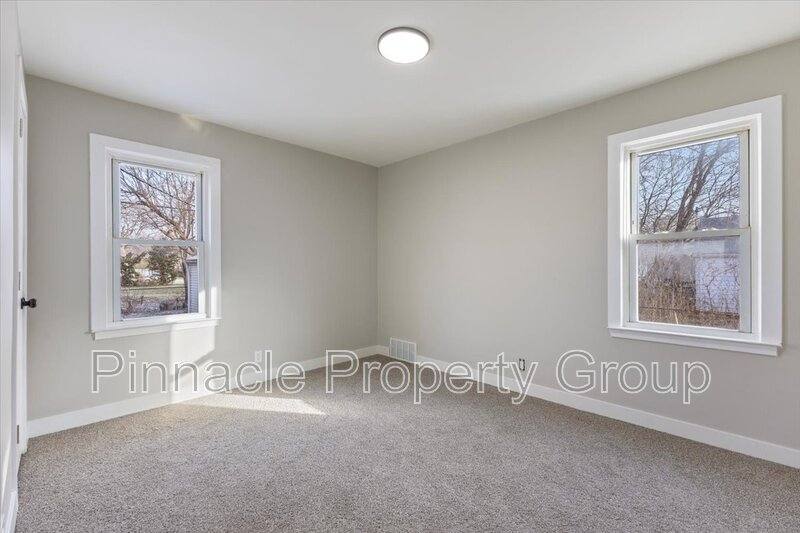 House for rent at 407 E Hayes Ave, Hazel Park, MI 48030