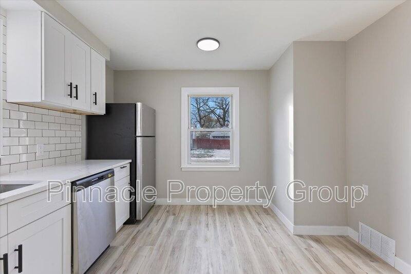 House for rent at 407 E Hayes Ave, Hazel Park, MI 48030