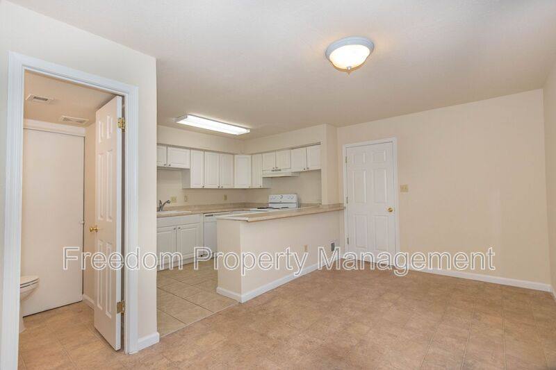 Townhouse for rent at 9206 Hood Rd, Manassas, VA 20110