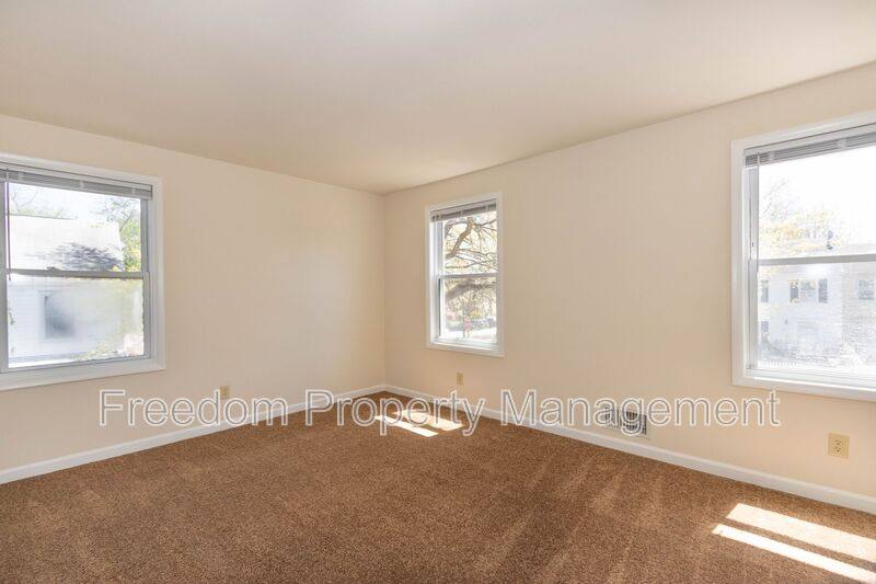 Townhouse for rent at 9206 Hood Rd, Manassas, VA 20110