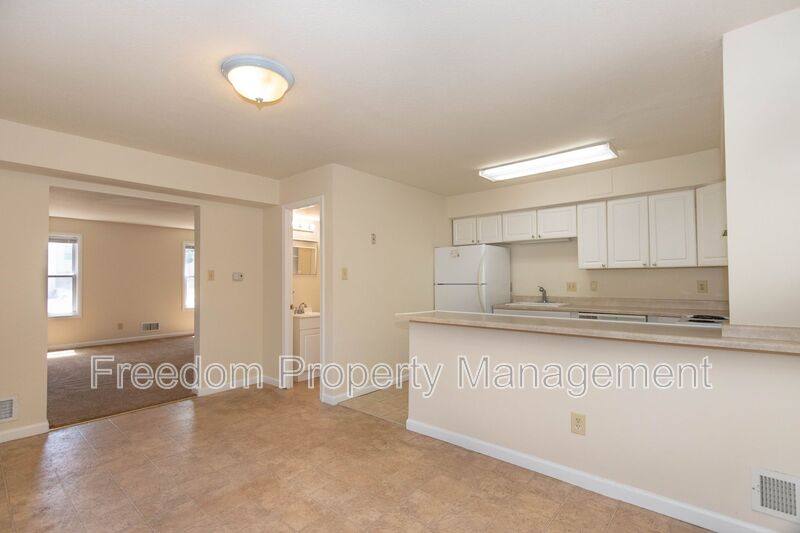 Townhouse for rent at 9206 Hood Rd, Manassas, VA 20110