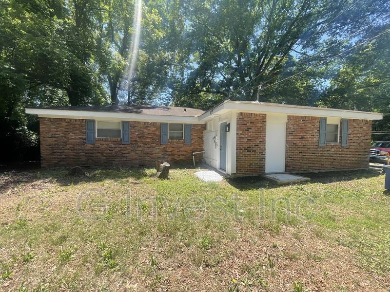 House for rent at 3128 Waters Rd SW, Atlanta, GA 30354