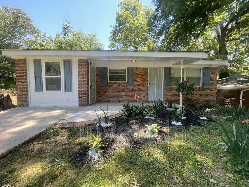 House for rent at 3128 Waters Rd SW, Atlanta, GA 30354