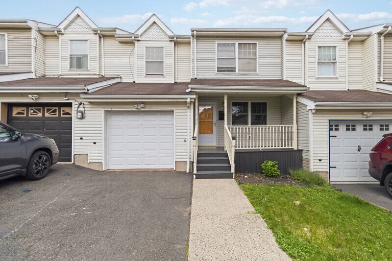 House for rent at 289 Muhammad Ali Ave, East Orange, NJ 07018