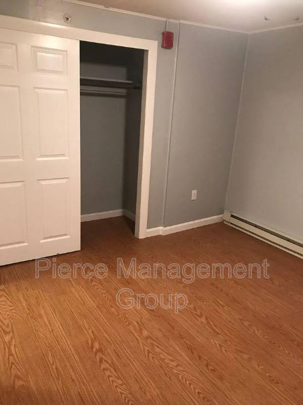 Apartment for rent at 6 Old Chester Rd #7, Derry, NH 03038