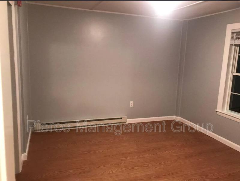 Apartment for rent at 6 Old Chester Rd #7, Derry, NH 03038