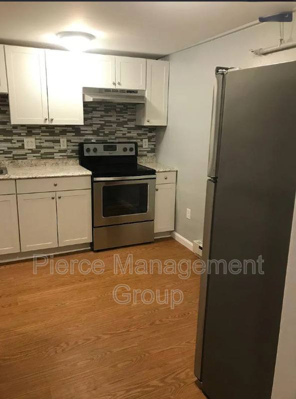 Apartment for rent at 6 Old Chester Rd #7, Derry, NH 03038