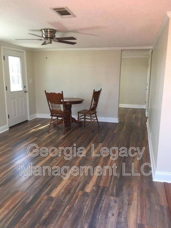 House for rent at 3720 Lathem Creek Dr, Gainesville, GA 30506