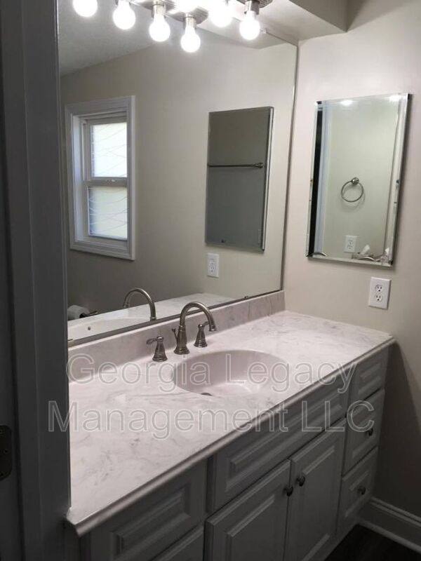 House for rent at 3720 Lathem Creek Dr, Gainesville, GA 30506