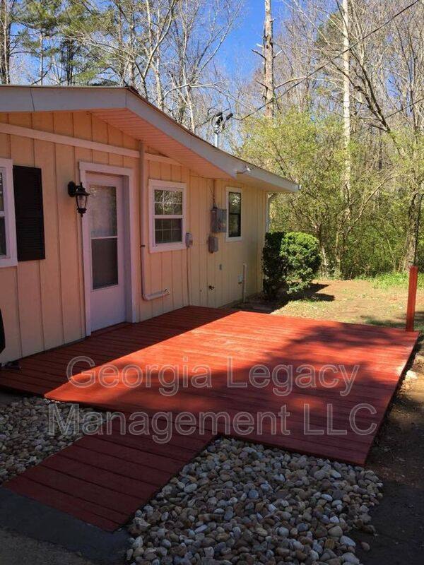 House for rent at 3720 Lathem Creek Dr, Gainesville, GA 30506
