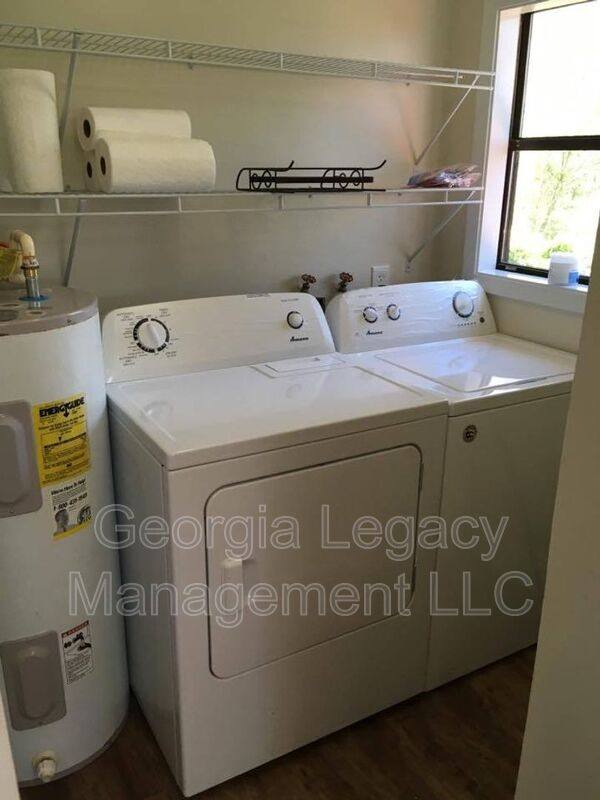 House for rent at 3720 Lathem Creek Dr, Gainesville, GA 30506