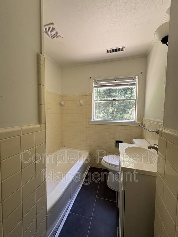 House for rent at 1221 Carol Circle, Birmingham, AL 35228
