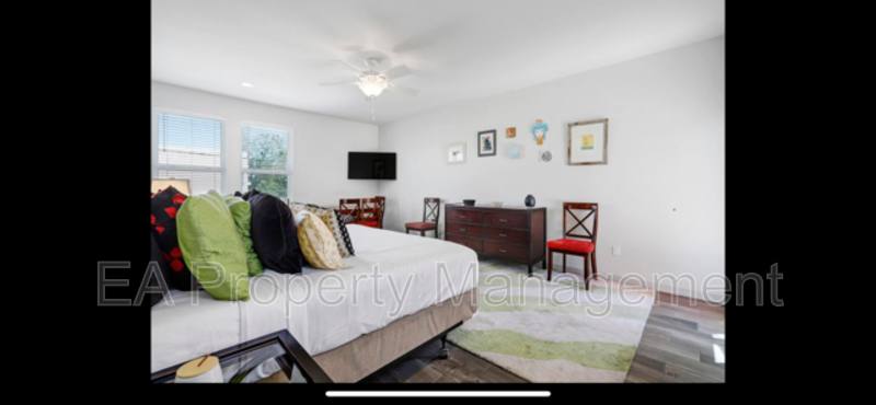 House for rent at 1419 Coal Ave SW, Albuquerque, NM 87102