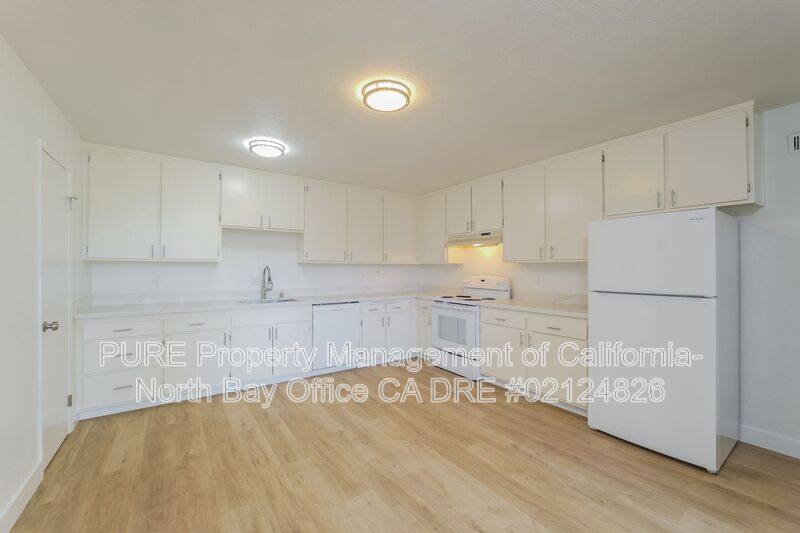 Townhouse for rent at 9631 Old Redwood Highway, Windsor, CA 95492