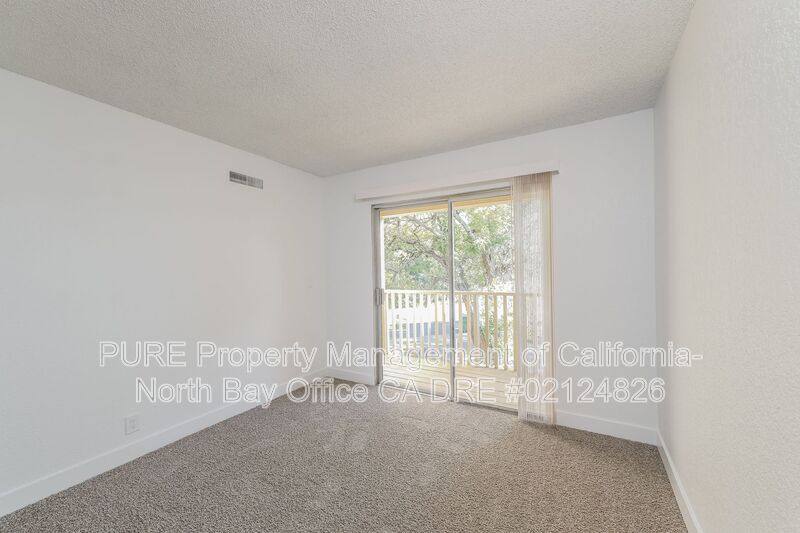 Townhouse for rent at 9631 Old Redwood Highway, Windsor, CA 95492