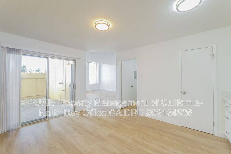 Townhouse for rent at 9631 Old Redwood Highway, Windsor, CA 95492