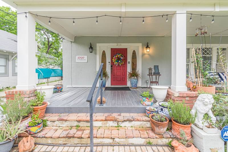 House for rent at 311 W Mistletoe Ave, San Antonio, TX 78212
