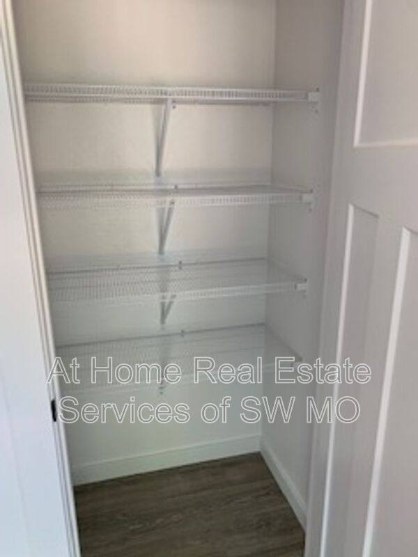 House for rent at 2028 S Lone Pine Ave, Springfield, MO 65804