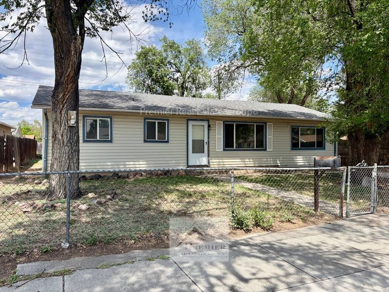 House for rent at 1132 Norwood Ave, Colorado Springs, CO 80905