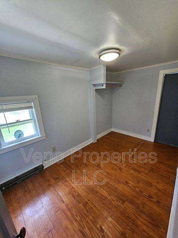 Apartment for rent at 21-25 Washington St #25, Cambridge, NY 12816
