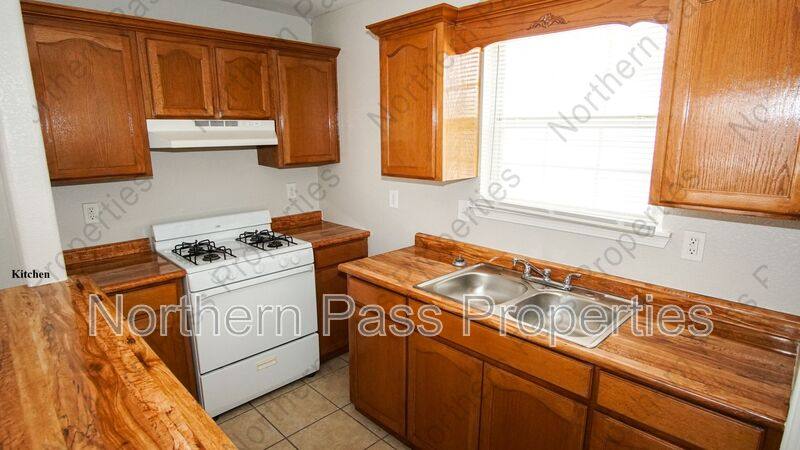 Apartment for rent at 216 S Schutz #10, El Paso, TX 79907