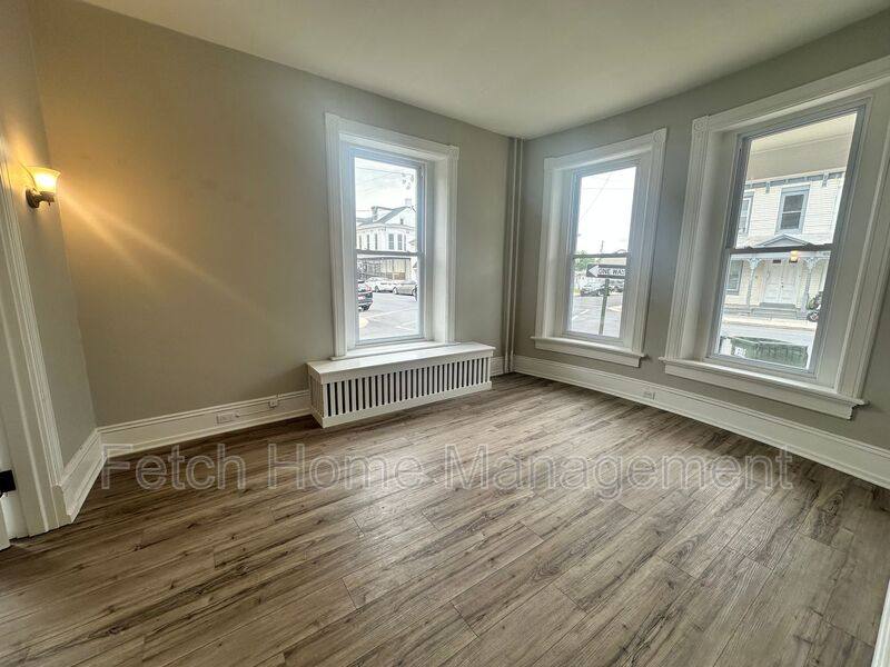 Apartment for rent at 701 Walnut St #1, Lebanon, PA 17042