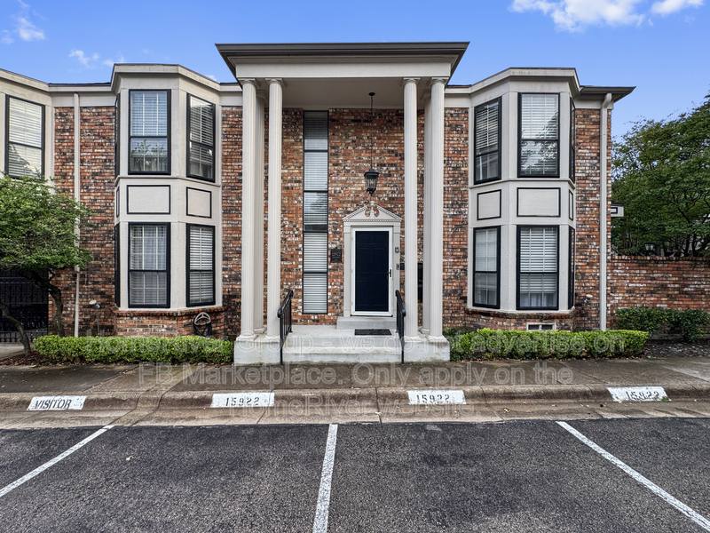 Townhouse for rent at 15922 Archwood Lane #1011, Dallas, TX 75248