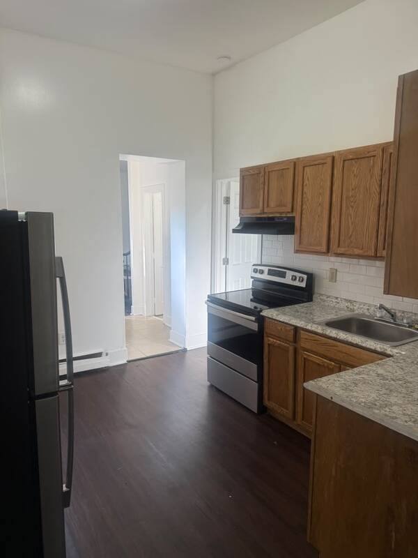 Apartment for rent at 475 S Pearl St #3, Albany, NY 12202