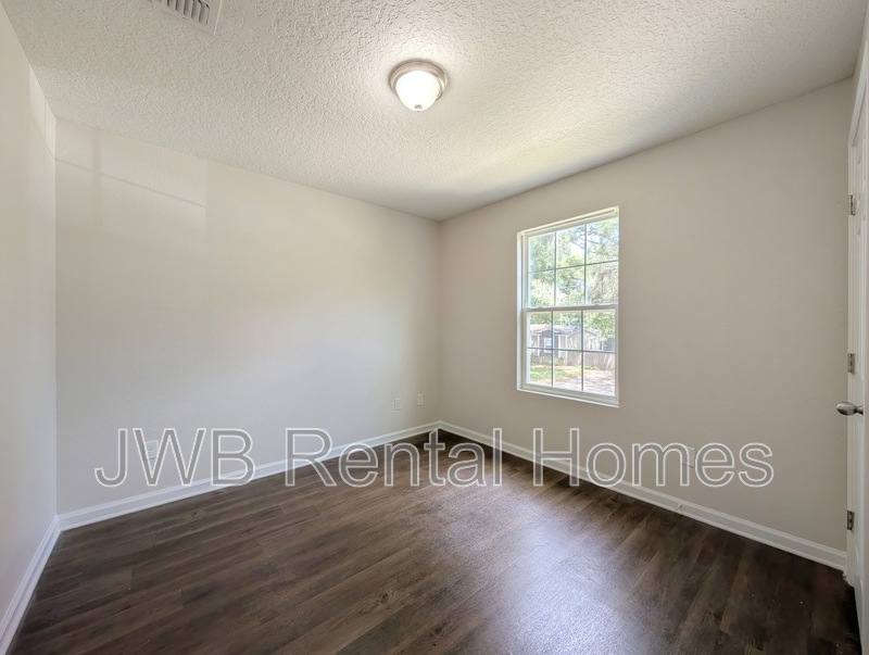 House for rent at 8752 India Ave, Jacksonville, FL 32211