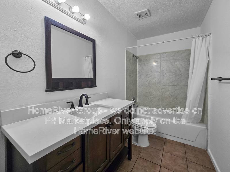 Apartment for rent at 1306 Meriweather Ave, Fort Worth, TX 76115