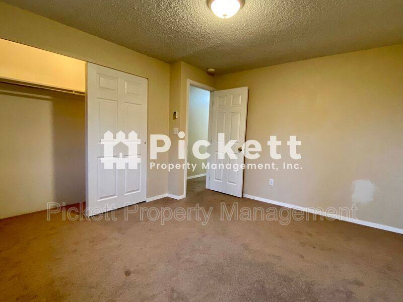 Apartment for rent at 11660 Schold Rd #A, Silverdale, WA 98383