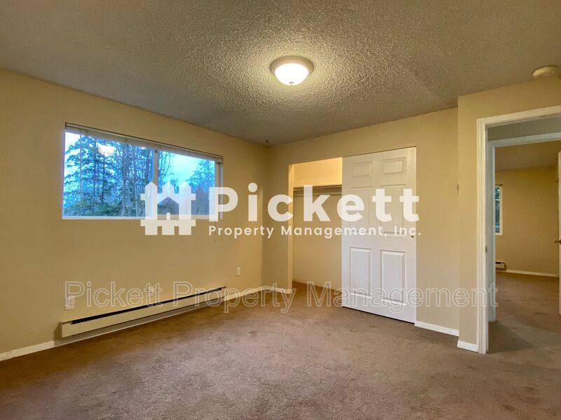 Apartment for rent at 11660 Schold Rd #A, Silverdale, WA 98383