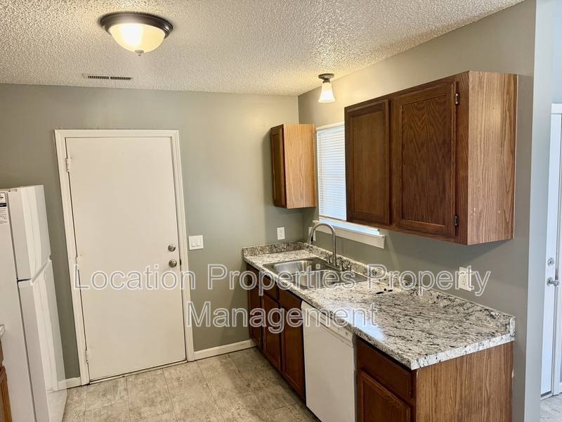 Apartment for rent at 1404 E 21st Terrace #1, Lawrence, KS 66046